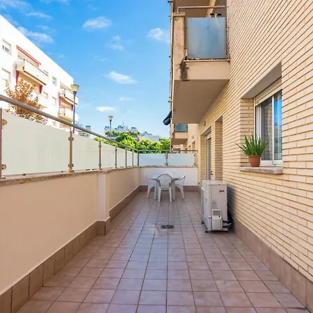 Elegant In Lloret De Mar, 85 M² With Pool 滨海略雷特