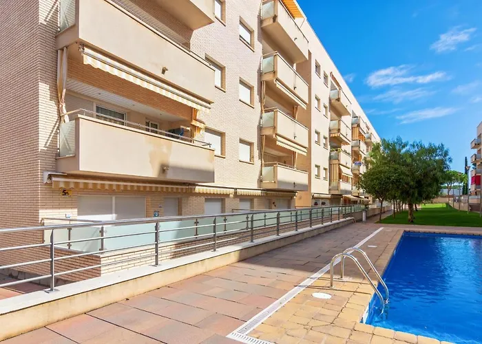 Elegant In Lloret De Mar, 85 M² With Pool 公寓