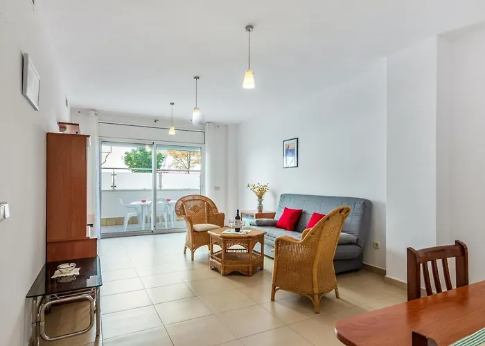 Elegant In Lloret De Mar, 85 M² With Pool 滨海略雷特